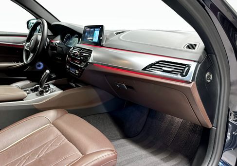 BMW M550, 2018