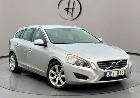 Volvo V60, 2011