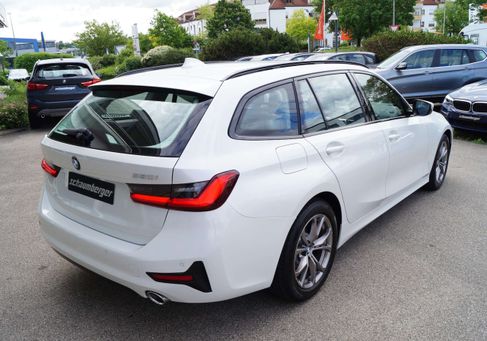 BMW 330, 2019