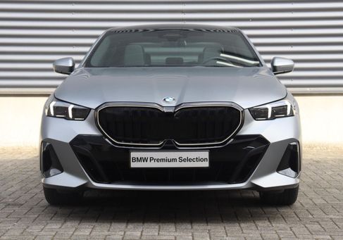 BMW 550, 2024