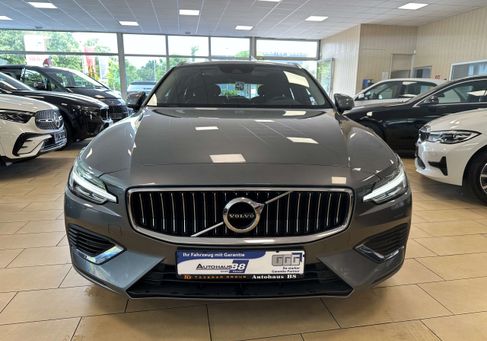 Volvo V60, 2021