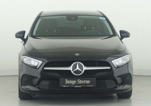 Mercedes-Benz A 180, 2022