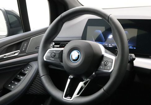 BMW 225 Active Tourer, 2026