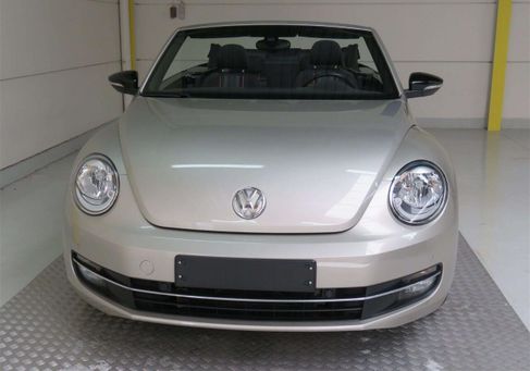 Volkswagen New Beetle, 2015