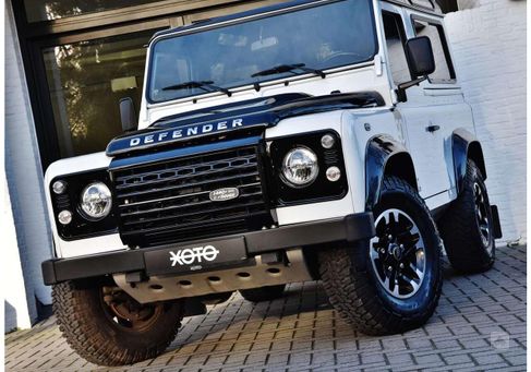 Land Rover Defender, 2015