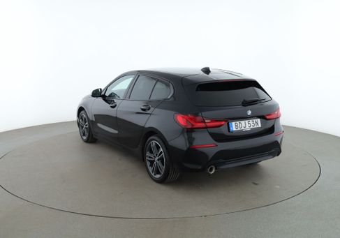BMW 118, 2021