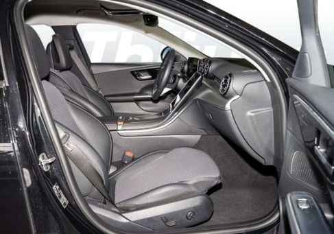 Mercedes-Benz C 180, 2023