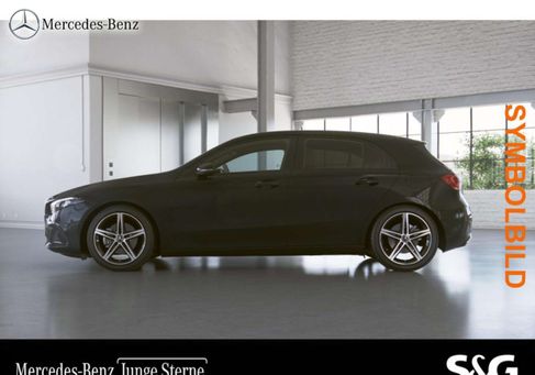 Mercedes-Benz A 200, 2022
