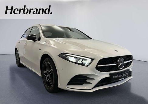 Mercedes-Benz A 250, 2021
