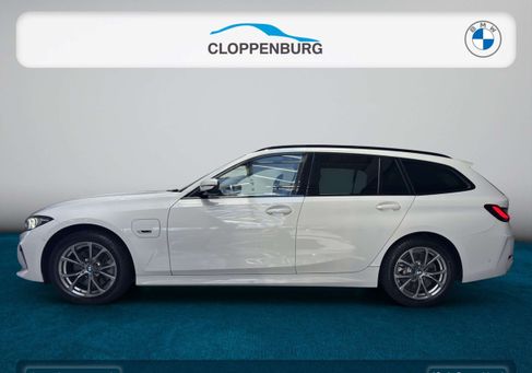 BMW 320, 2022