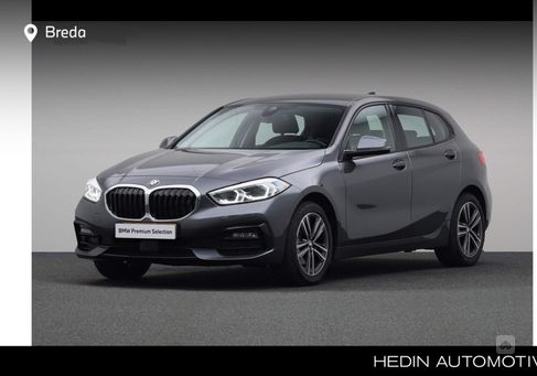 BMW 118, 2021