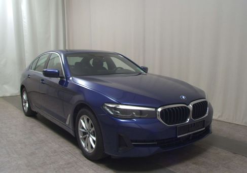 BMW 520, 2023 3