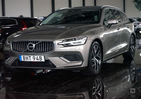 Volvo V60, 2022