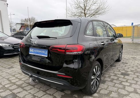 Mercedes-Benz B 250, 2022