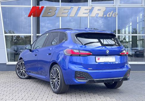 BMW 218, 2025 3
