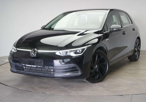 Volkswagen Golf, 2023