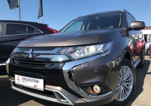 Mitsubishi Outlander, 2020