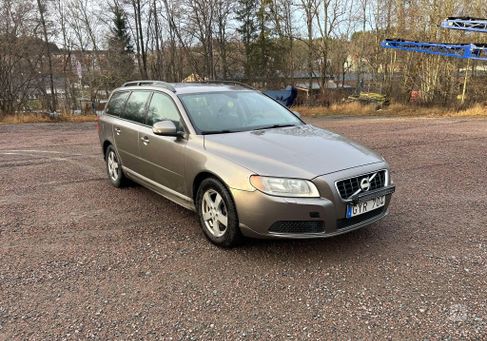 Volvo V70, 2011