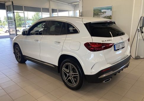 Mercedes-Benz GLA 250, 2024