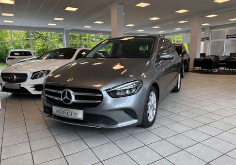 Mercedes-Benz B 180, 2019