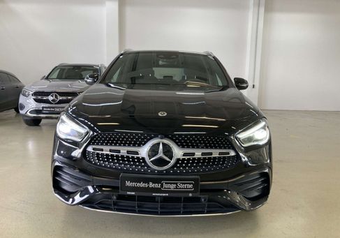 Mercedes-Benz GLA 200, 2021 3