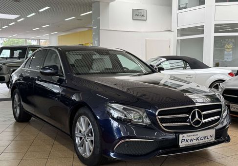 Mercedes-Benz E 200, 2020 3