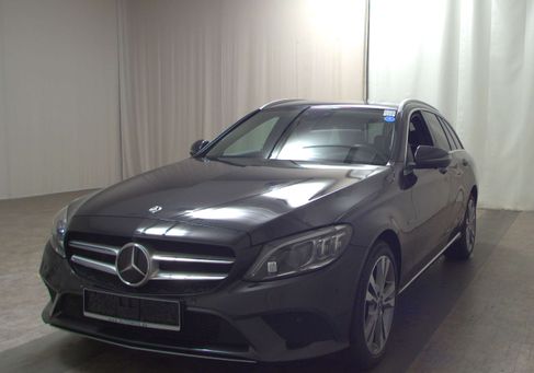 Mercedes-Benz C 300, 2021 2
