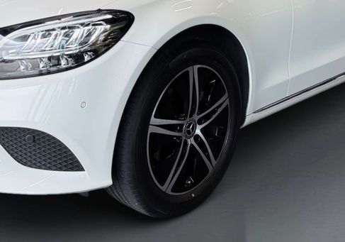 Mercedes-Benz C 180, 2020 3