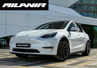 Tesla Model Y, 2023