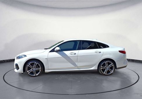 BMW 218, 2022 3