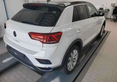 Volkswagen T-Roc, 2021