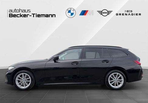 BMW 318, 2023