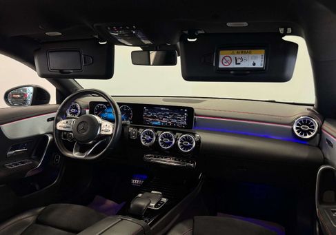 Mercedes-Benz CLA 180, 2020