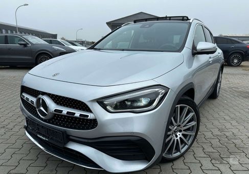 Mercedes-Benz GLA 200, 2020