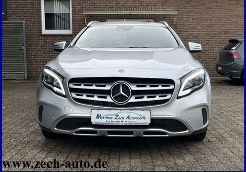 Mercedes-Benz GLA 200, 2019