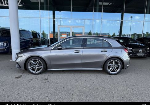 Mercedes-Benz A 220, 2024