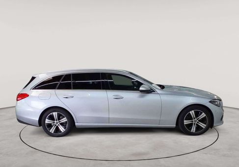 Mercedes-Benz C 200, 2023 3