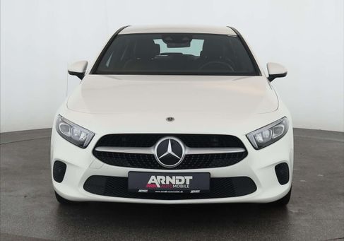 Mercedes-Benz A 180, 2022