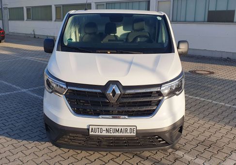Renault Trafic, 2024 3