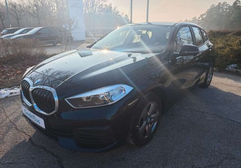 BMW 118, 2021