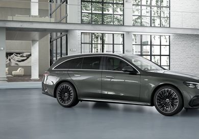 Mercedes-Benz, 2025