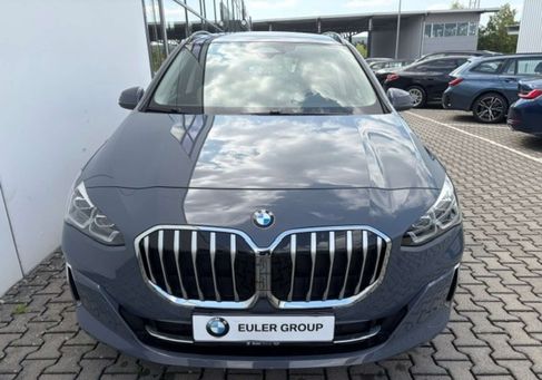 BMW 220, 2025 2