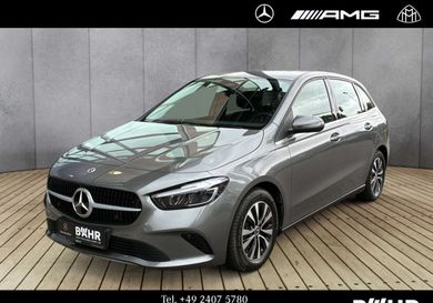 Mercedes-Benz B 180, 2025