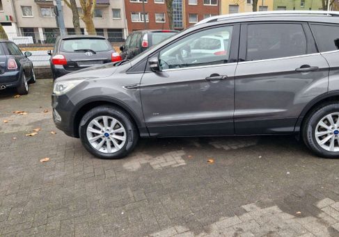 Ford Kuga, 2019