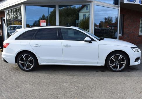 Audi A4, 2021