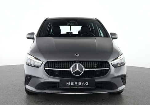 Mercedes-Benz B 180, 2025 2