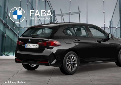 BMW 120, 2025 2