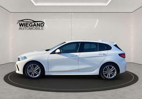 BMW 118, 2023