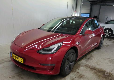 Tesla Model 3, 2019