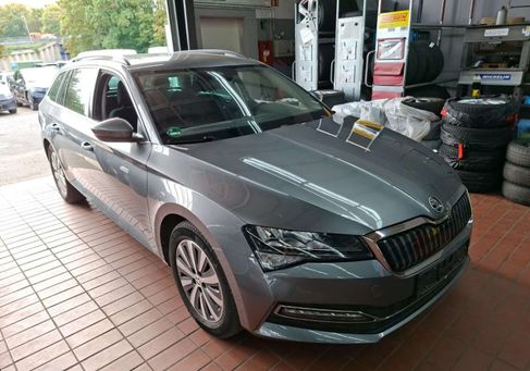 Skoda Superb, 2022 3